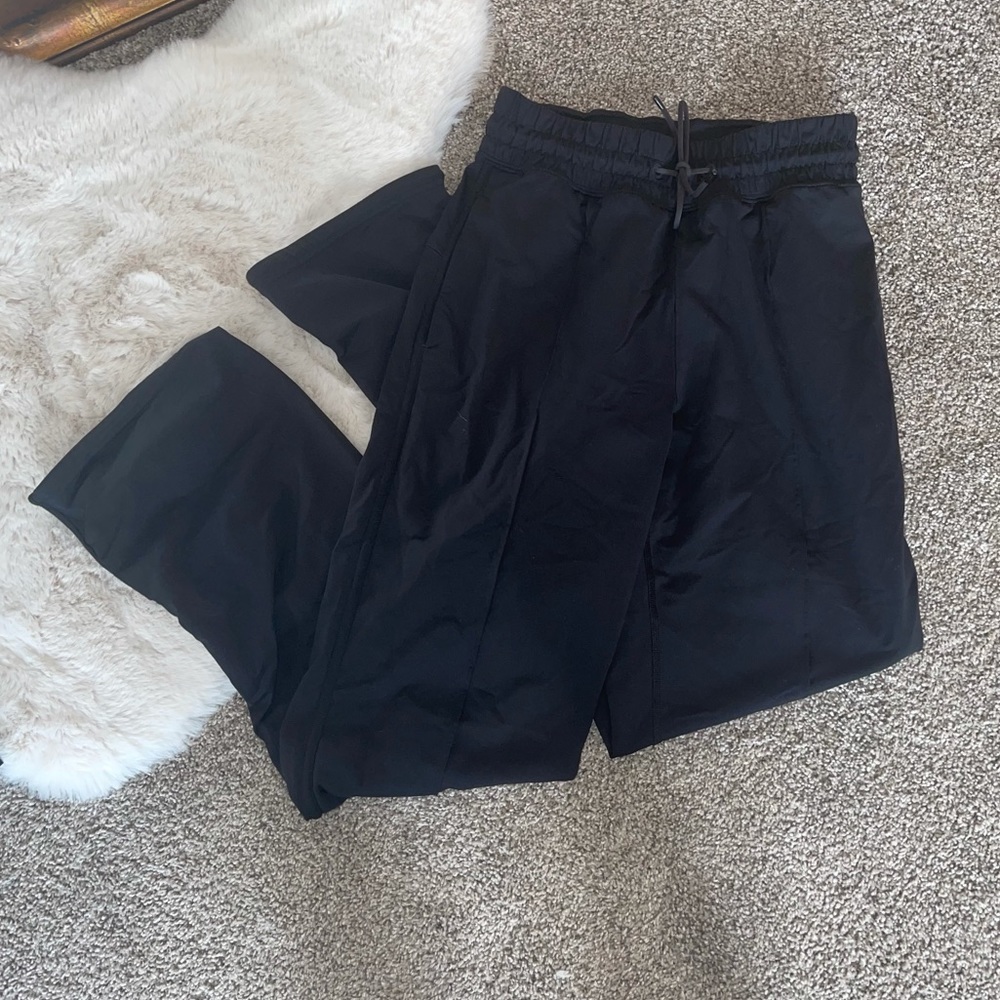 Black lulu lemon sweats